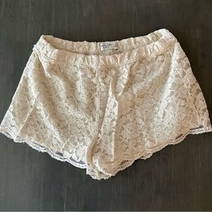 WOMENS ABERCROMBIE & FITCH LACE SHORT